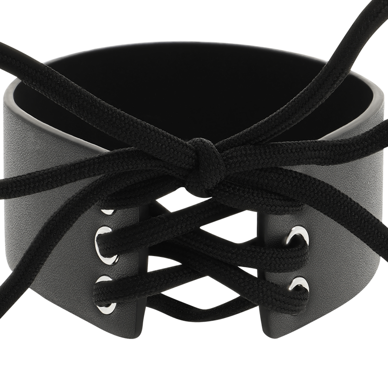 Coquette Accessories-Choker din Piele Vegană 4 img 109836 3c7675f7dbb4c5dcebb611c8a7f75b4a 1