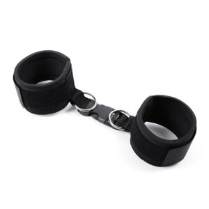 Ohmama Fetish-Cătușe de Mână din Neopren cu Velcro 17 Ohmama Fetish-Cătușe de Mână din Neopren cu Velcro - imagine 7