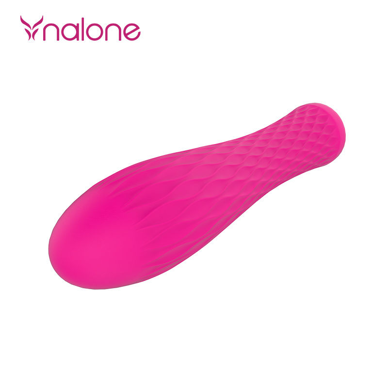 Nalone-Ian Mini Vibrator Roz-Silicon, 12 Trepte, Reincarcabil, USB 4 img 52099 a3d76bb6e2890efa7dcb3ad52ec57335 1