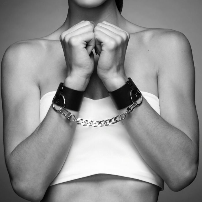 Bijoux Maze-Wide Cuffs Negre-Piele Ecologica 2 img 56034 b7be96fe1fec07140d2123a93d7d297f 1