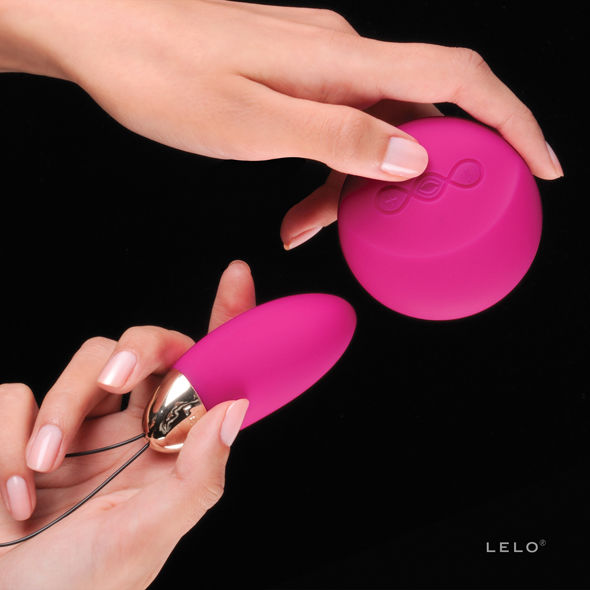 Lelo-Lyla 2 Insignia Design Edition Fucsia Vibrator Ou-Silicon 6 img 86734 f97eace3bd8ac9b76cc6f7c686111d56 1