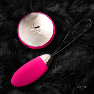 Lelo-Lyla 2 Insignia Design Edition Fucsia Vibrator Ou-Silicon 18 Lelo-Lyla 2 Insignia Design Edition Fucsia Vibrator Ou-Silicon - imagine 8
