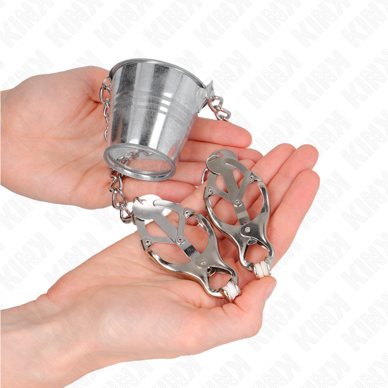 Kink Nipple Grip-Cleme pentru Sfarcuri cu Cupă, Argintiu-Silicon 2 Kink Nipple Grip-Cleme pentru Sfarcuri cu Cupă, Argintiu-Silicon · Accesorii BDSM (imaginea 2)