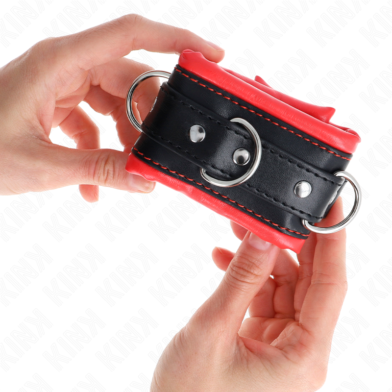 Kink Wrist Restraint-Cătușe Grele pentru Încheieturi Căptușite 4 img 189294 3388302d5251038b3bea06a130c294cb 1