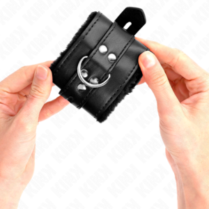 Kink Wrist Restraint-Mansete pentru Încheieturi Căptușite cu-Negru 8 Kink Wrist Restraint-Mansete pentru Încheieturi Căptușite cu-Negru - imagine 4