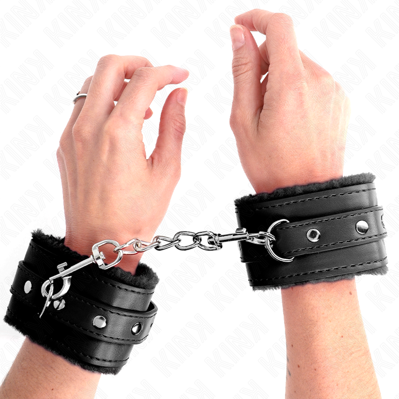 Kink Wrist Restraint-Cătușe Premium Căptușite cu Blană Negre 1 img 189369 55c9fd7f30a8f2ac14897818c7127e32 1