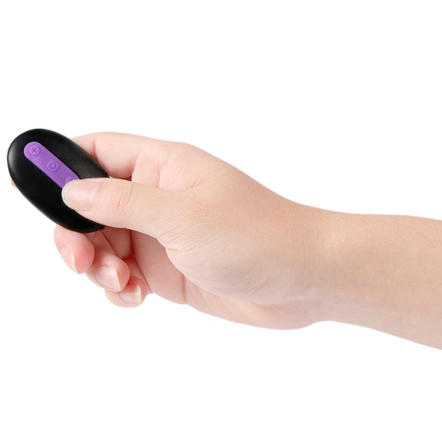 Shequ - Julian Dildo cu Stimulator Clitoral, Vibrații și Telecomandă 16 cm 8 img 204258 a9186fe49b44e7625f39e801536f63b0 1