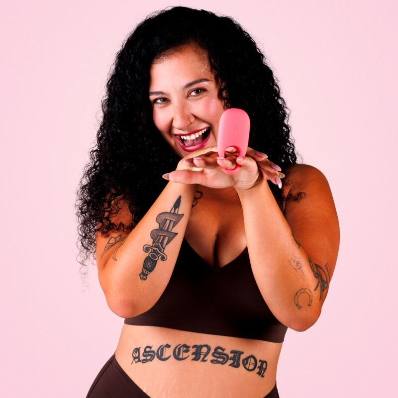 Je Joue-Ily Inel Vibrator pentru Penis Reîncărcabil 5 JE JOUE - ILY COCK RING VIBRATING PENIS RING · Inele & Mansoane Penis (imaginea 5)