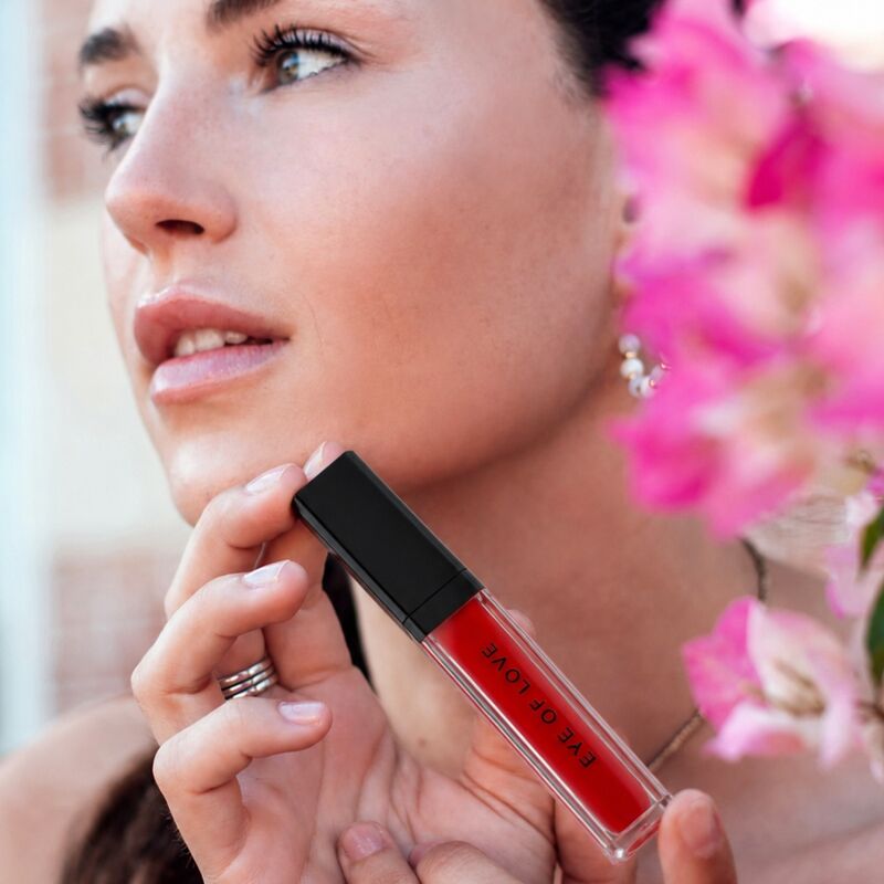 EYE OF LOVE - MATCHMAKER CRIMSON KISS RED LIP GLOSS VOLUMIZING EFFECT WITH PHEROMONES 8.5 ML · Sex Oral & Corp (imaginea 5)