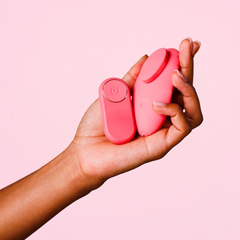 Je Joue-Ily Panty Vibe Vibrator Chiloți cu Telecomandă 6 JE JOUE - ILY PANTY VIBE REMOTE CONTROL INTIMATE VIBRATOR · Vibratoare (imaginea 6)